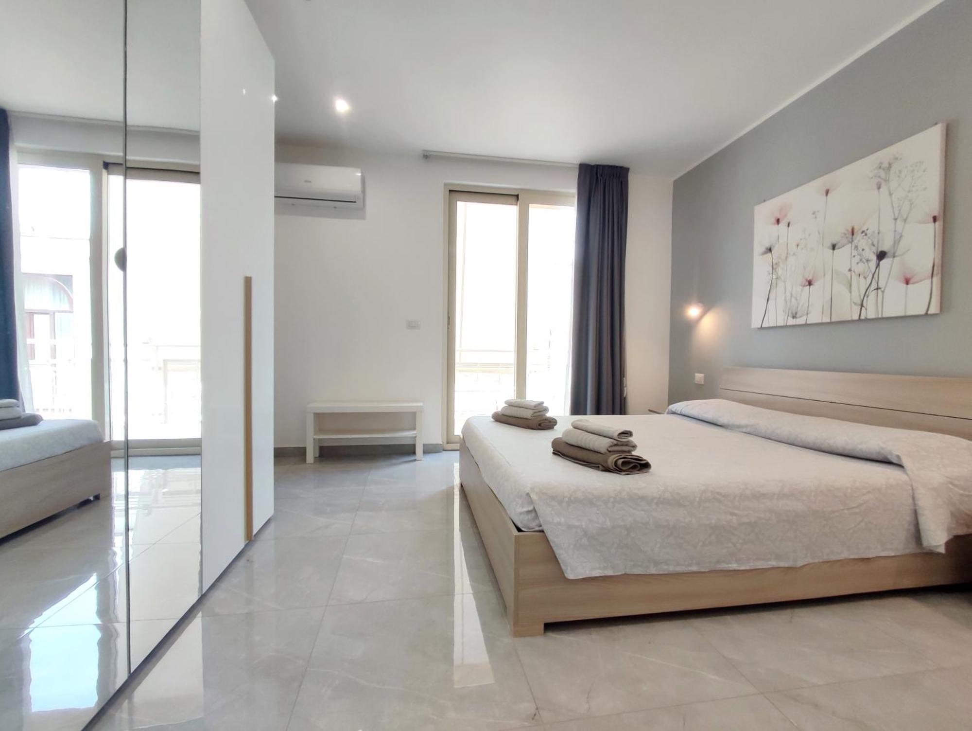 Apartamento La Maison De Genevieve Aci Trezza Exterior foto